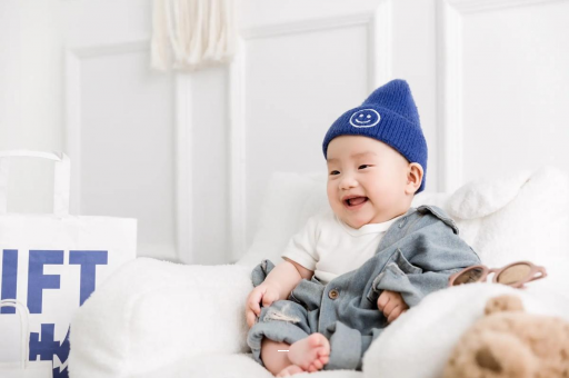 成都试管代怀宝宝吃啥吐啥怎么回事