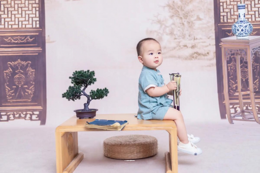 成都试管代怀四个月孕妇肚子疼